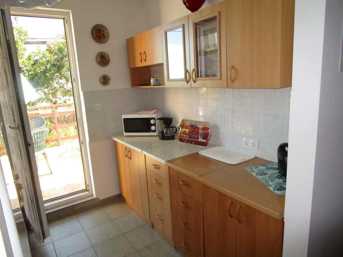 Beachfront House Nada - Happy Rentals Karlobag Extérieur photo