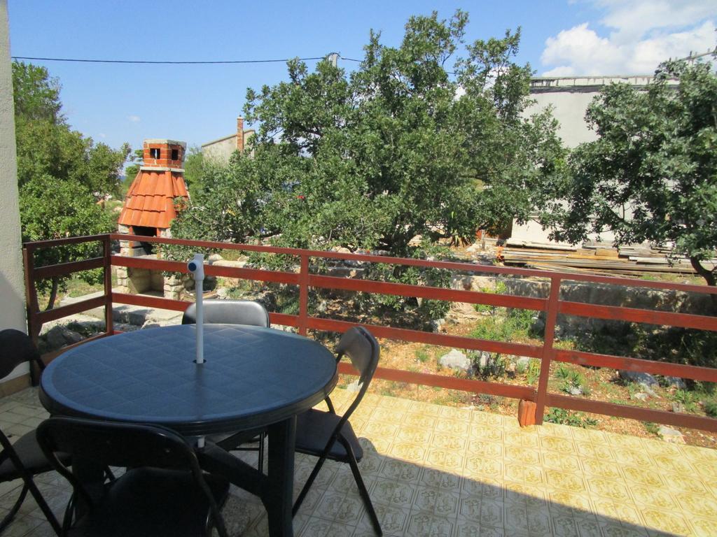 Beachfront House Nada - Happy Rentals Karlobag Chambre photo